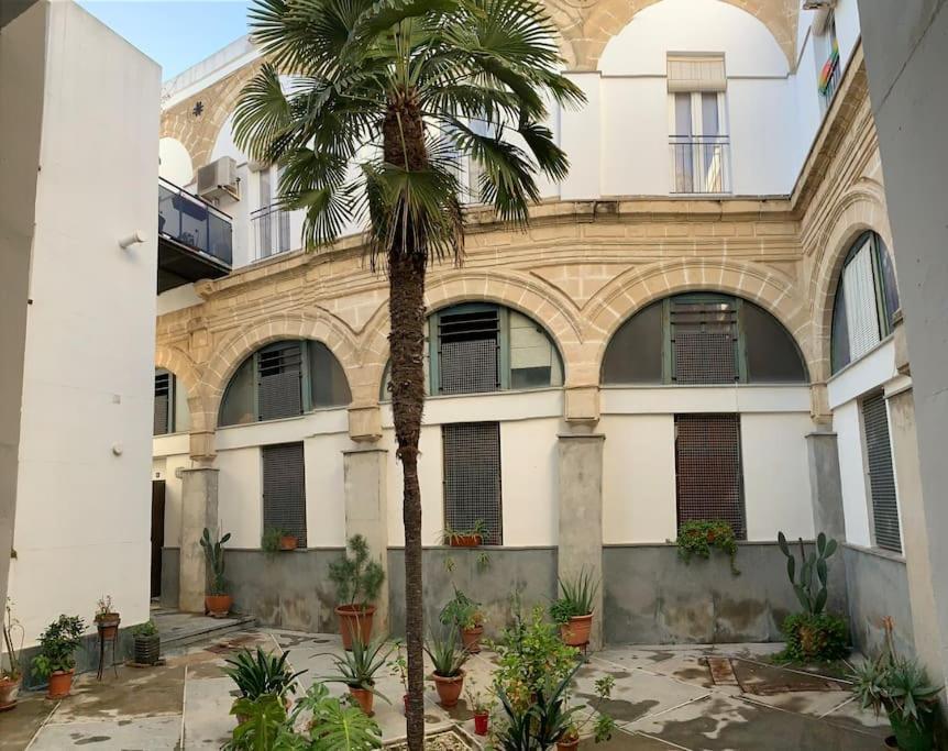 La Casa De Los Arcos - Casco Historico - Parking Opcional Jerez de la Frontera Kültér fotó